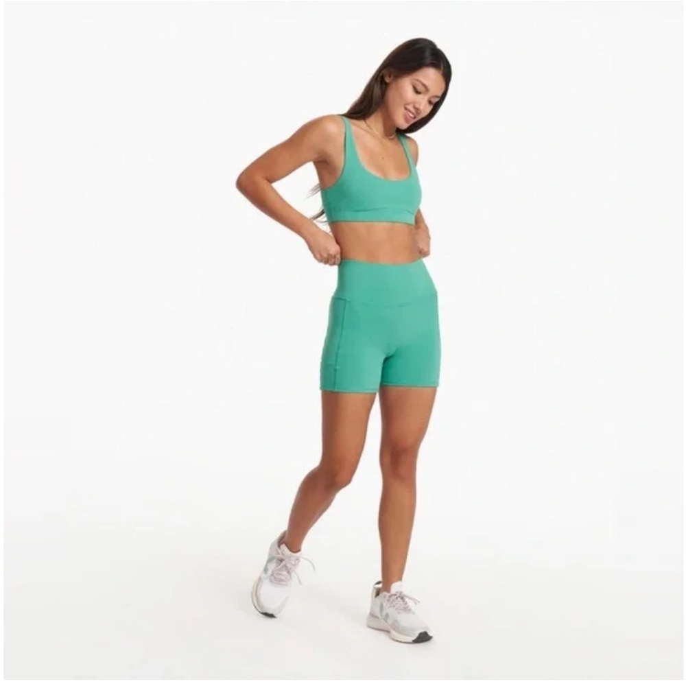 Vuori studio pocket short